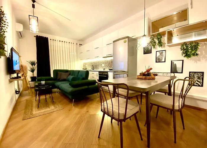 Center Comfy Apartment Durres