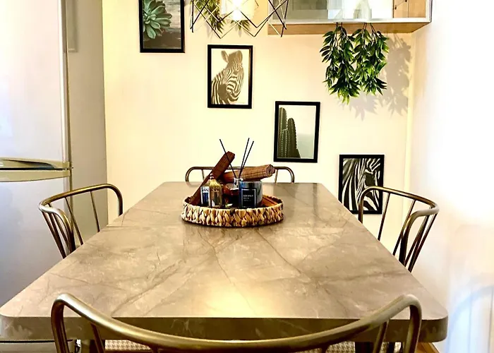 Center Comfy Apartment *