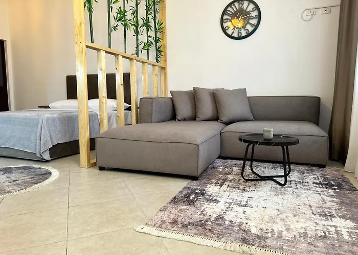 Center Comfy Apartment Durres