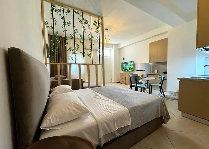 Center Comfy Apartment Durres