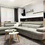 Center Comfy