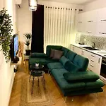 Center Comfy ドゥラス