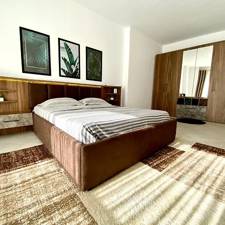 Center Comfy